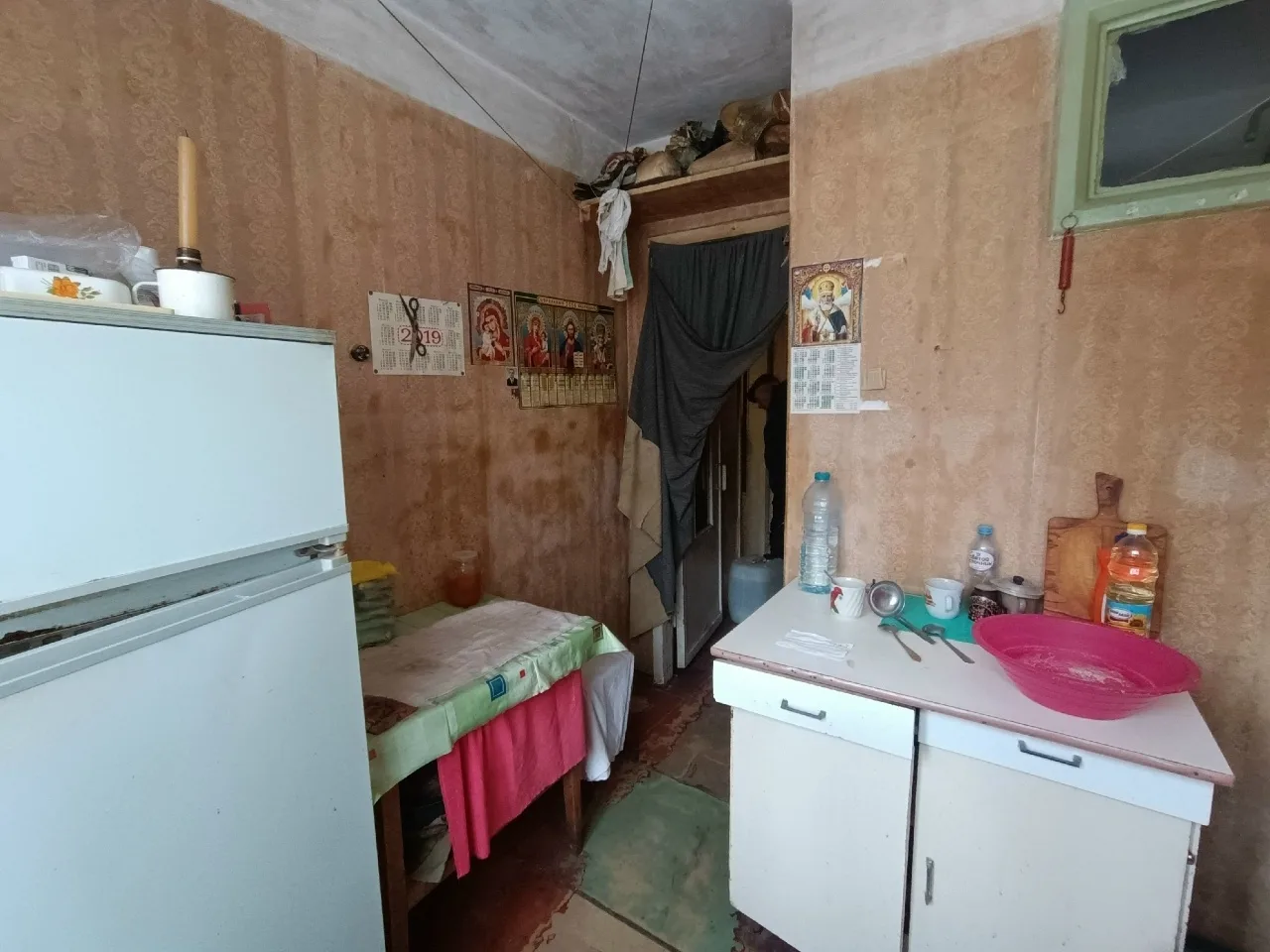 Продам 2-комнатную квартиру, 2/5 эт. в Горловке, пр. Ленина