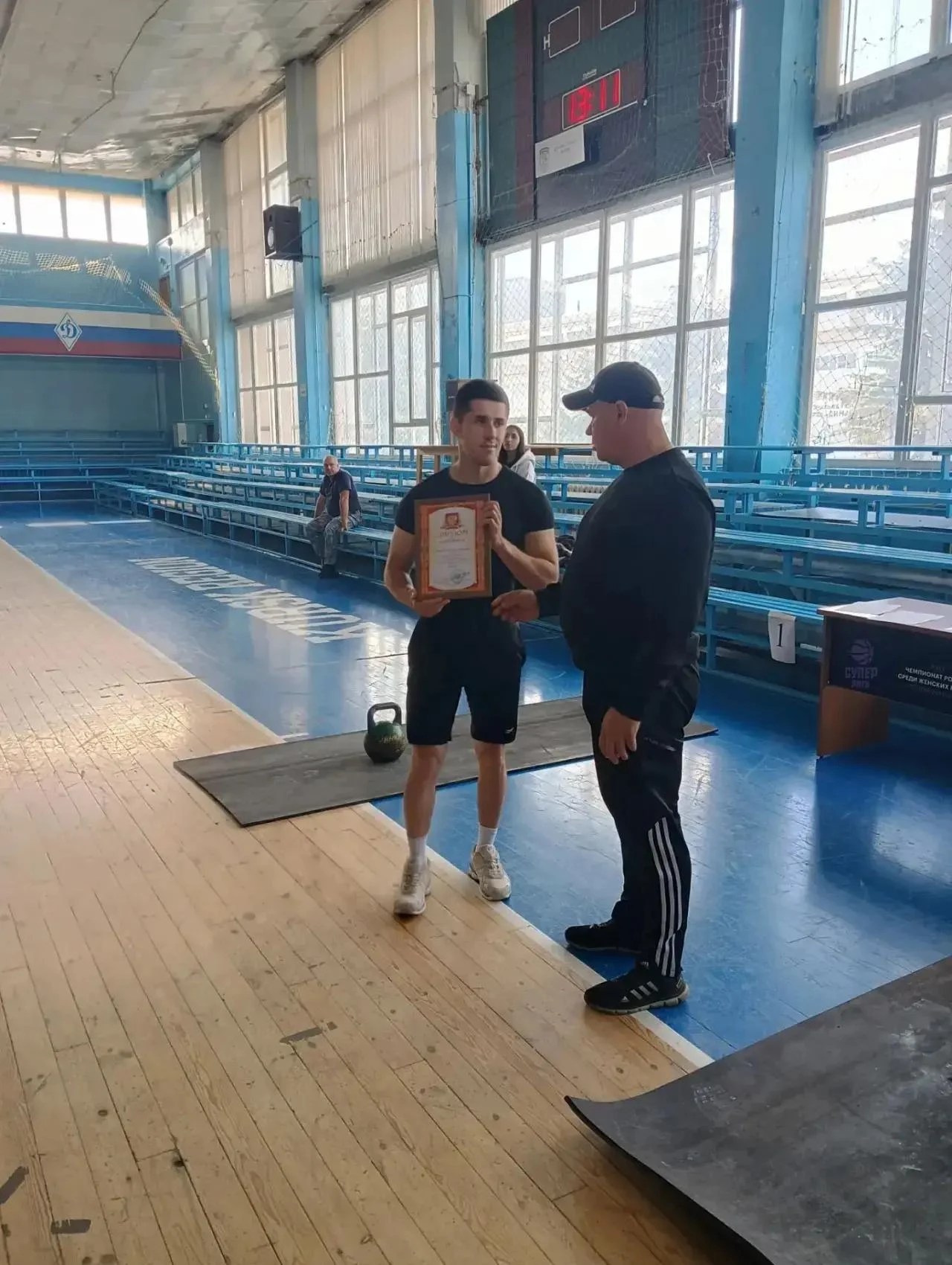 👮Железногорские полицейские - лучшие в области в гиревом спорте.