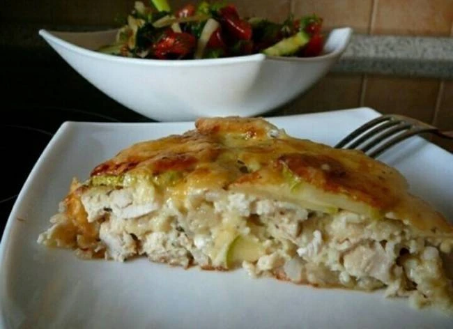 Запеканка с курицей и кабачками