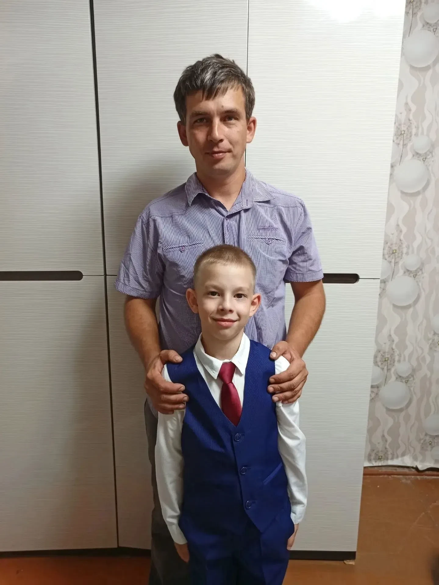 Ученик 2 класса Алефиренко Матвей присоединяется к акции «ВМЕСТЕ С ПАПОЙ» и поздравляет...