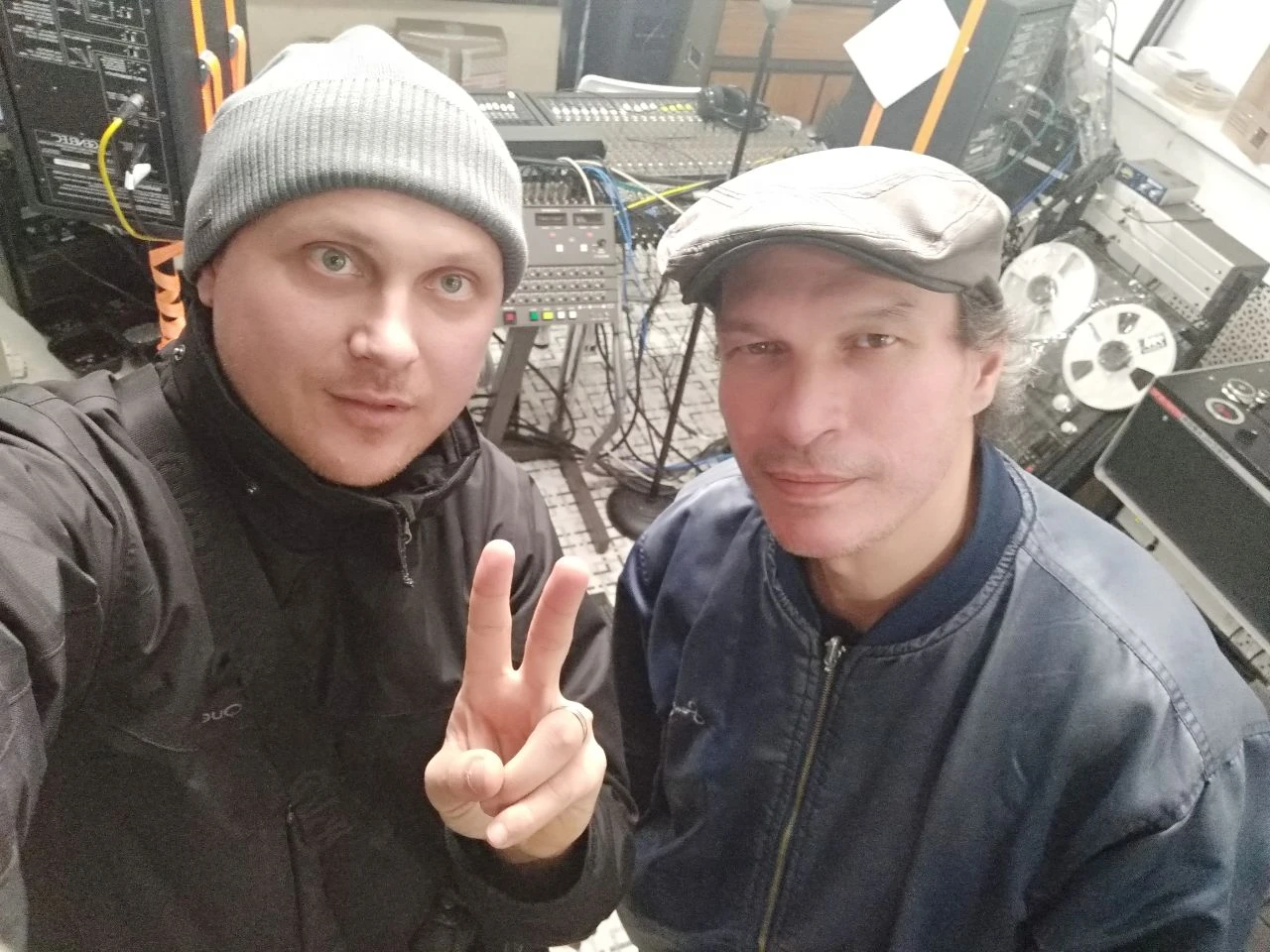 Это мы с Ильёй Анваровичем в Уфе, в мастерской "Катушки-вертушки". Илья несколько лет г...