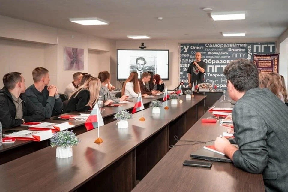 ✔️✔️✔️ В Мариуполе открыли лабораторию молодёжного предпринимательства