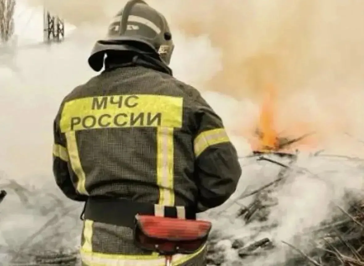 ⚡️Мобилизовать находящихся в запасе россиян для тушения пожаров после атак ВСУ хочет МЧС