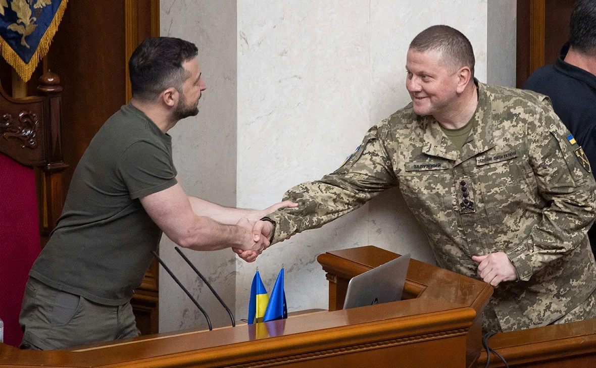 Залужного назвали главным возможным соперником Зеленского на выборах