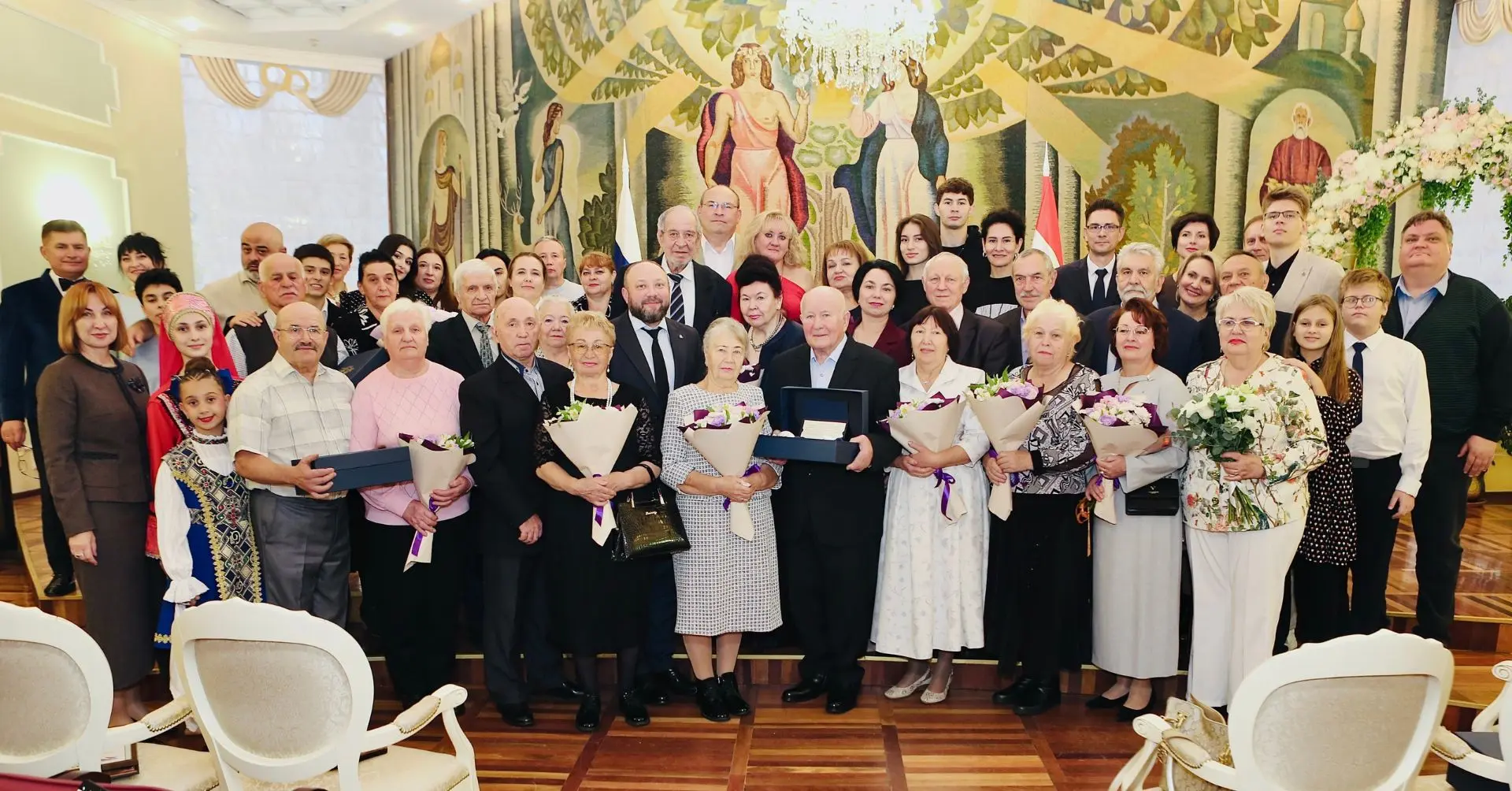 ❤️ В управлении ЗАГС администрации Центрального округа Курска состоялась церемония чест...
