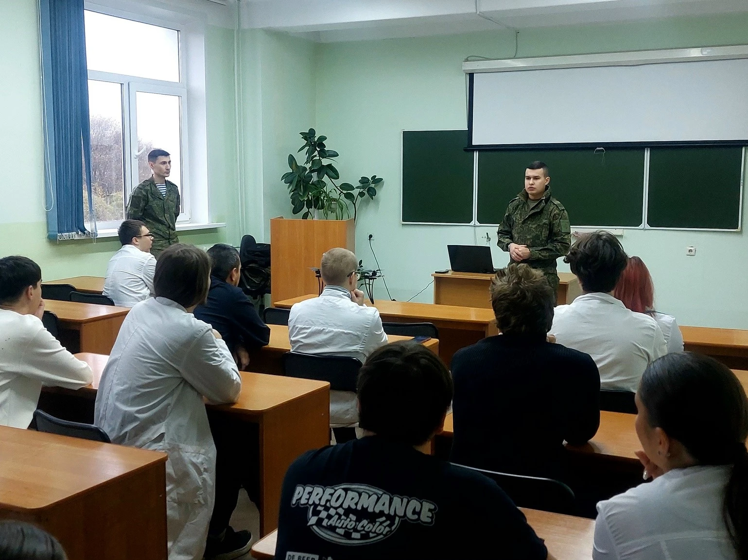 В Пермском АгроТехноУнивере обсудили службу в войсках БПЛА и меры поддержки студентов