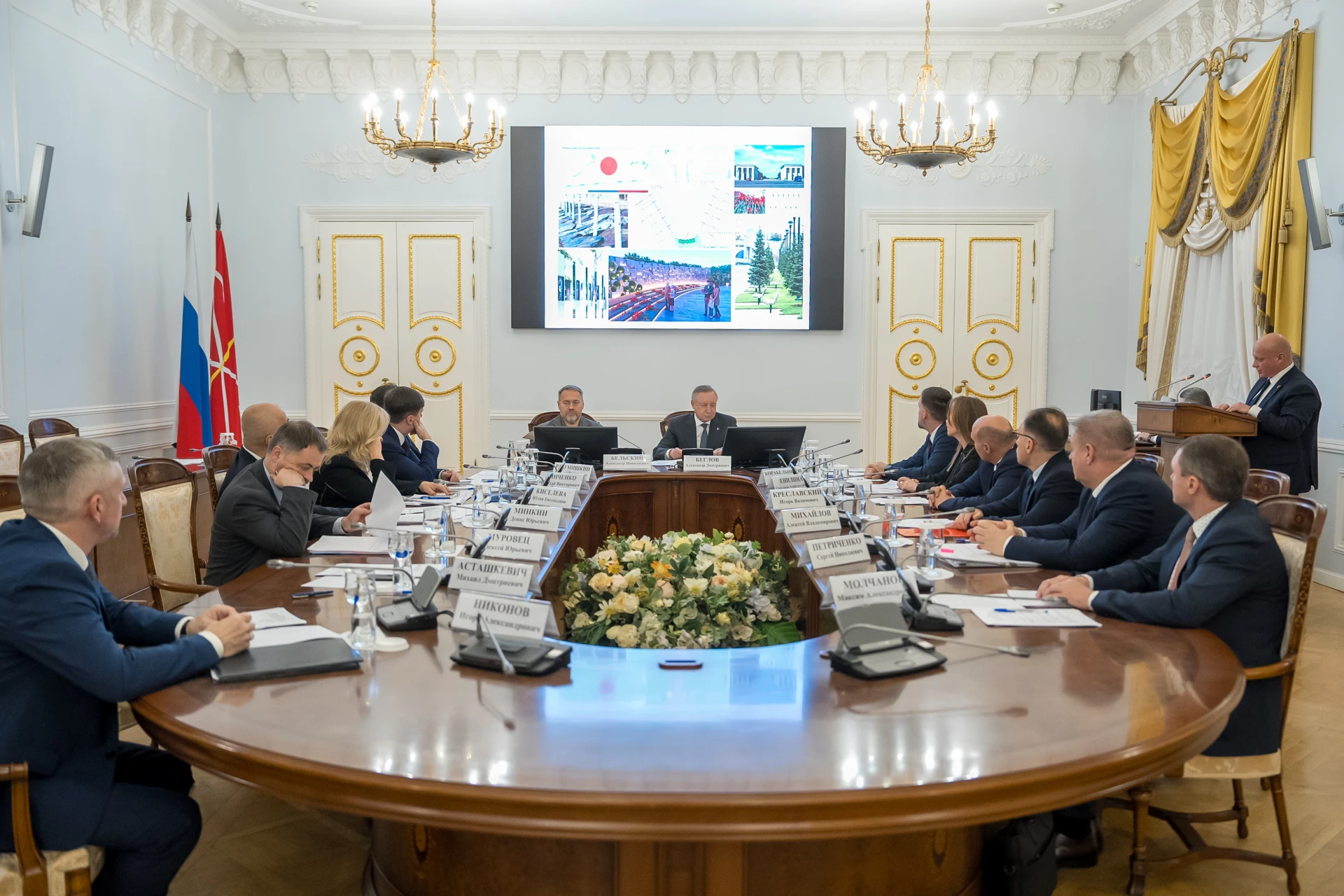 🪖🌳 На рабочем совещании в Смольном обсудили концепцию благоустройства Парка Героев СВ...