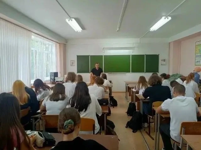 В МБУ «Школа № 46» прошёл открытый урок культуры безопасности, приуроченный ко Дню граж...