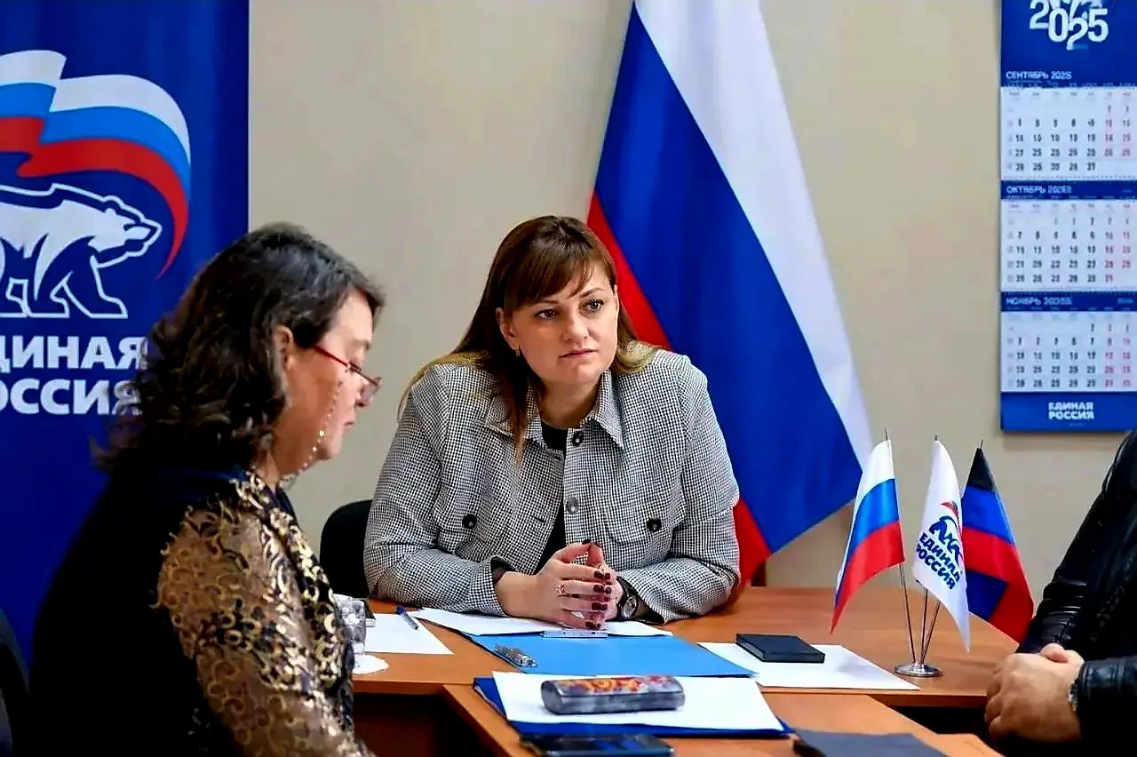 Юлия Иванова провела личный приём в Червоногвардейском районе, на который приехали даже...