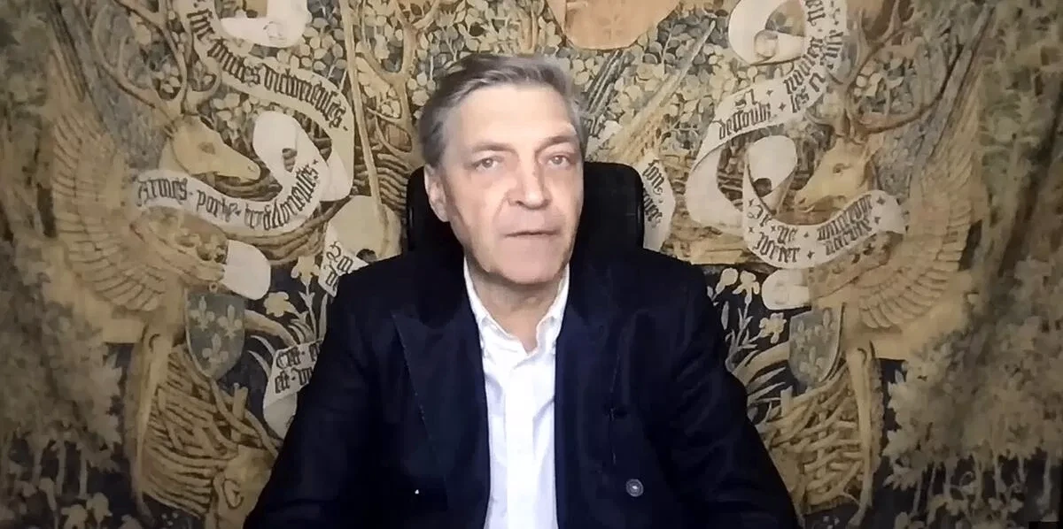 Журналиста-иноагента Александра Невзорова внесли в перечень террористов и экстремистов.