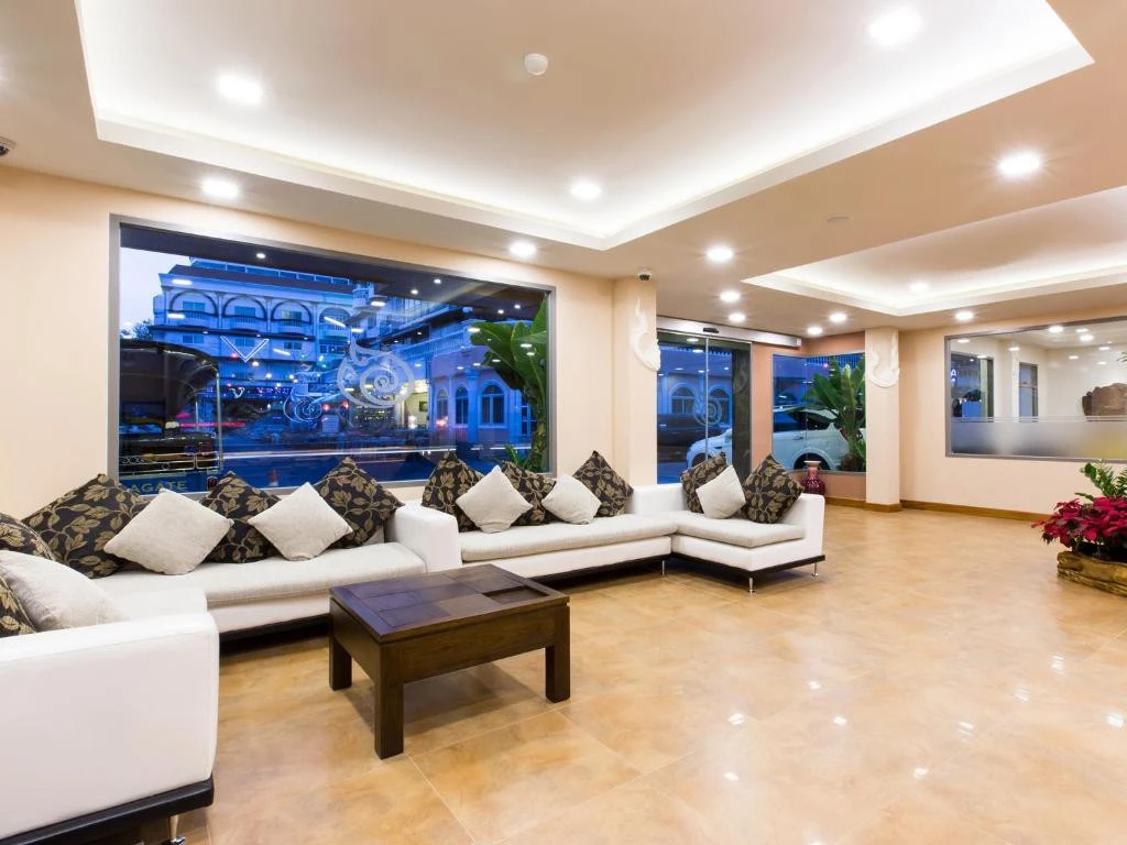 THE AGATE PATTAYA BOUTIQUE RESORT в Паттайе расположен в 300 м от моря в районе пляжа Д...