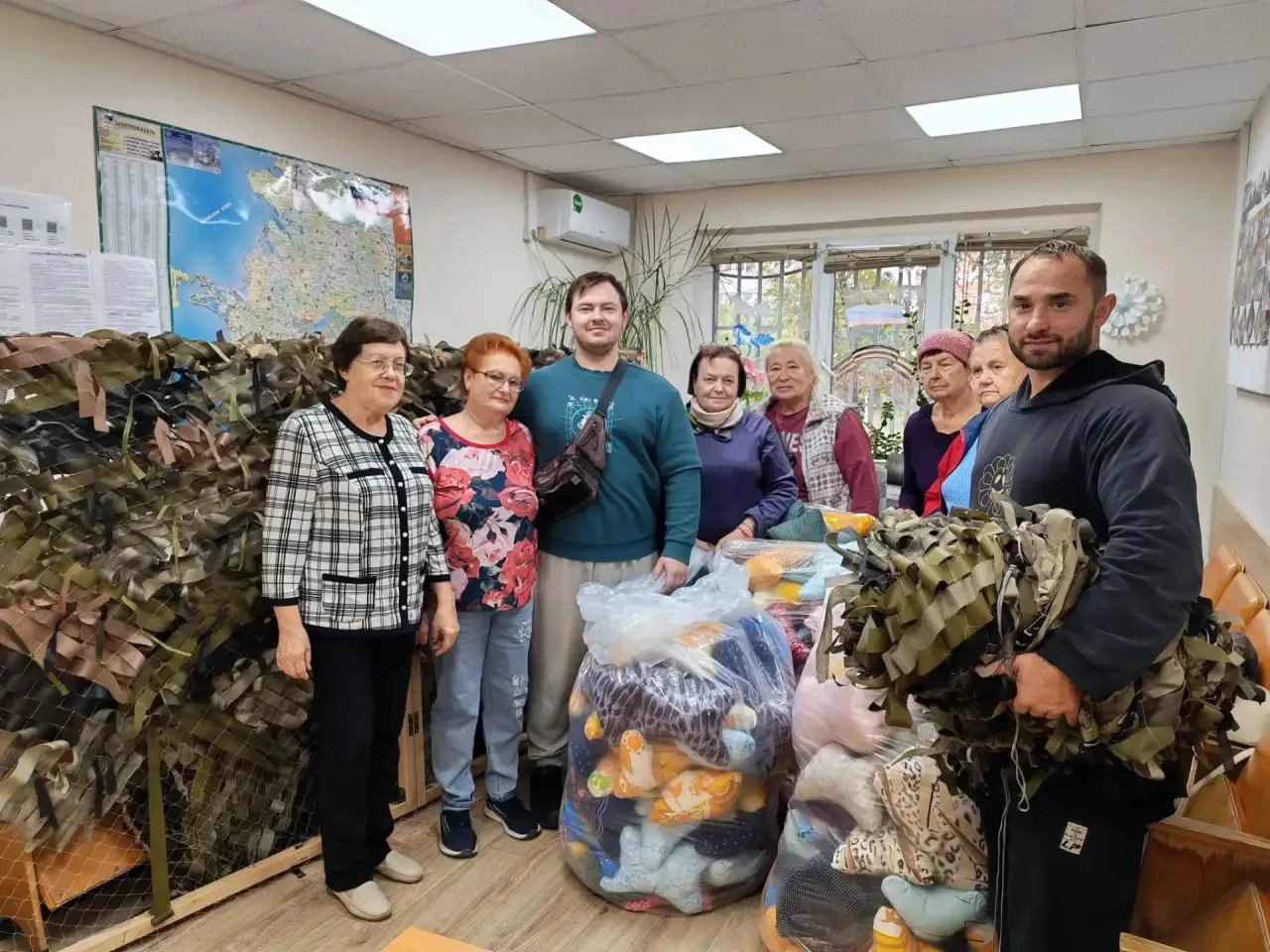 🇷🇺 Жители Западного округа продолжают сбор гуманитарной помощи