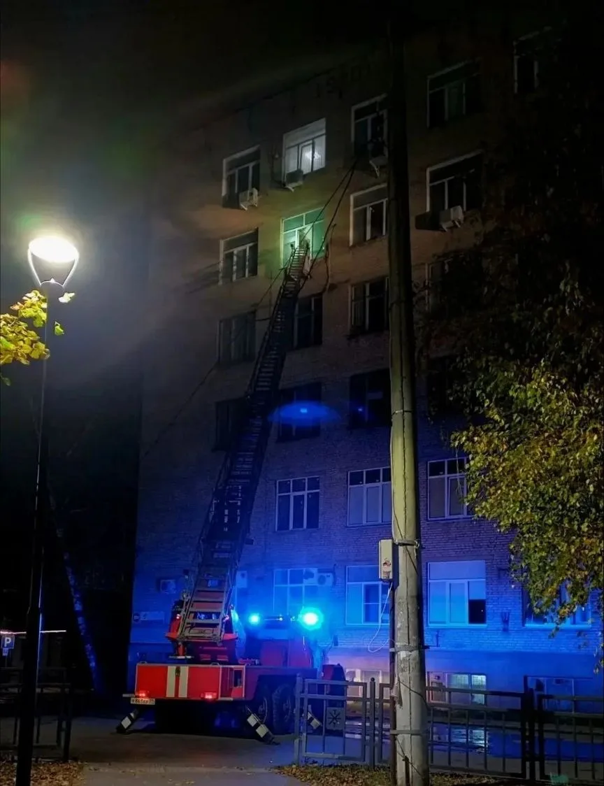 ⚡Пожар на Болдина на 5 этаже в офисе ликвидирован