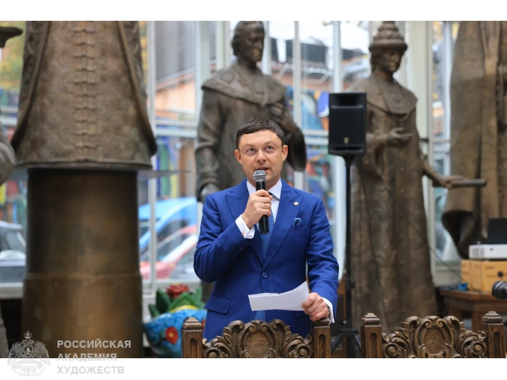 Вчера в зале «Яблоко» Музейно-выставочного комплекса Российской академии художеств (Мос...