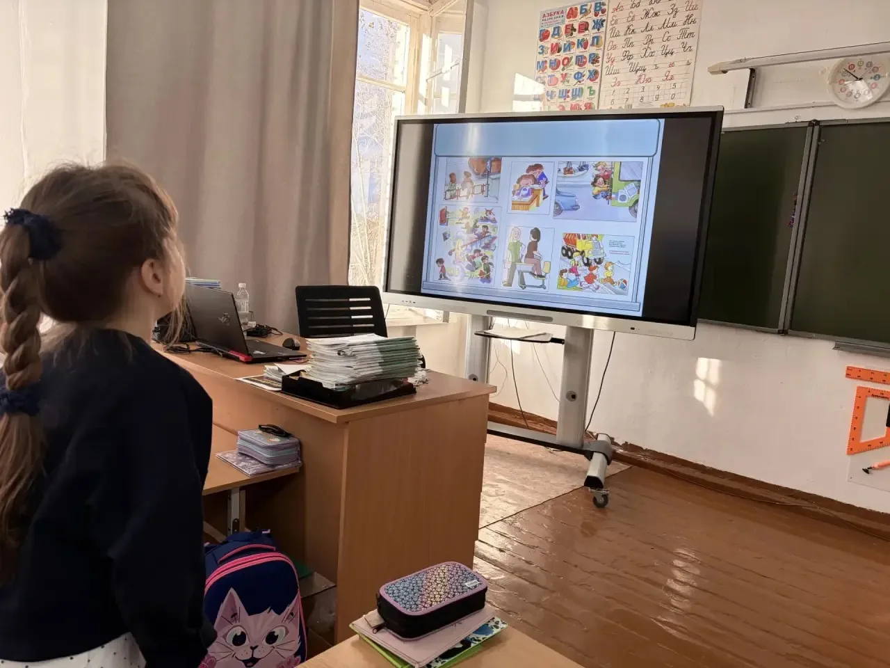 Сегодня во 2 «А» классе прошла важная и познавательная беседа на тему: «Закон и порядок...
