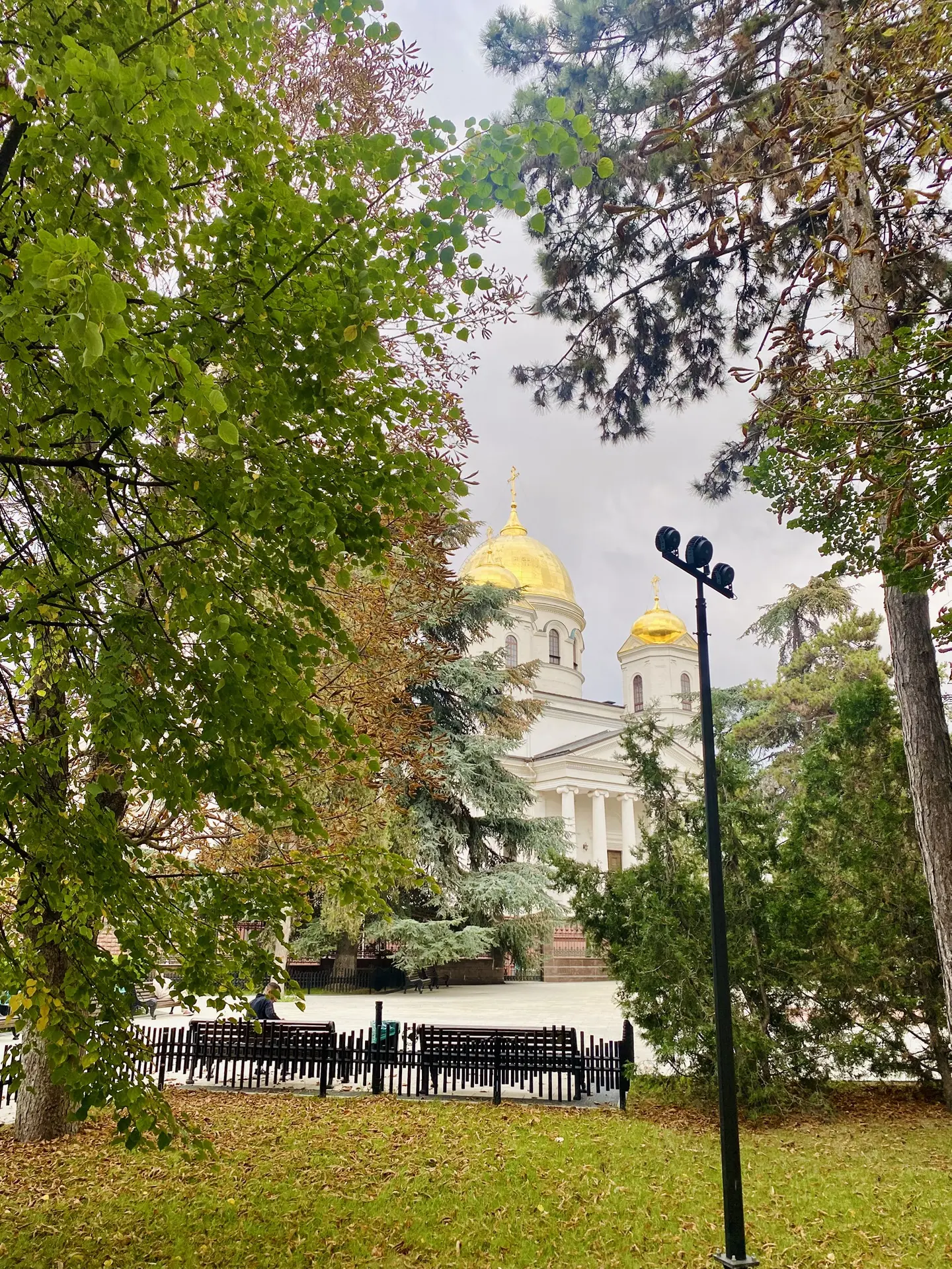 Сегодня праздник Покрова Пресвятой Богородицы.
