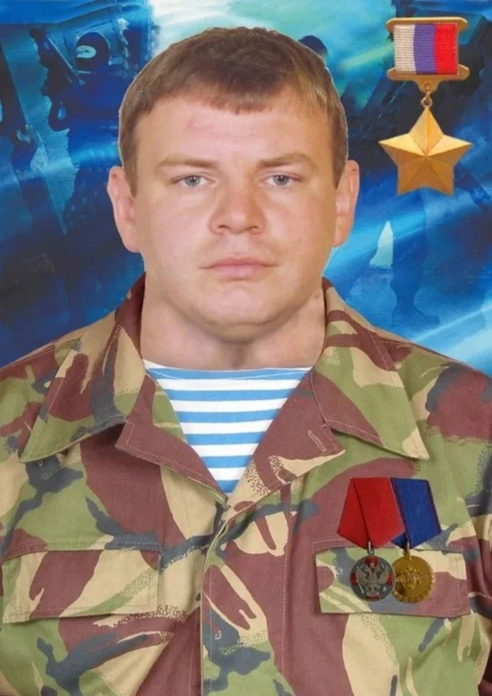 ❗ОН ВЫДЕРНУЛ ЧЕКУ, КОГДА БОЕВИК ПОДОШЁЛ БЛИЖЕ. И УНИЧТОЖИЛ ЕГО ВМЕСТЕ С СОБОЙ...