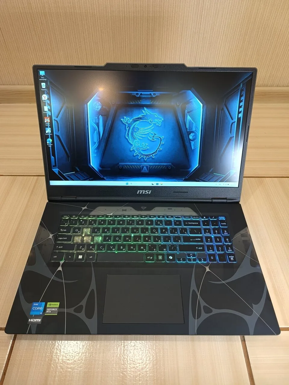 Продам игровой ноутбук MSI Cyborg 17 B2RWFKG-280XRU, новый, 17,3″, RTX 5050, 116 999