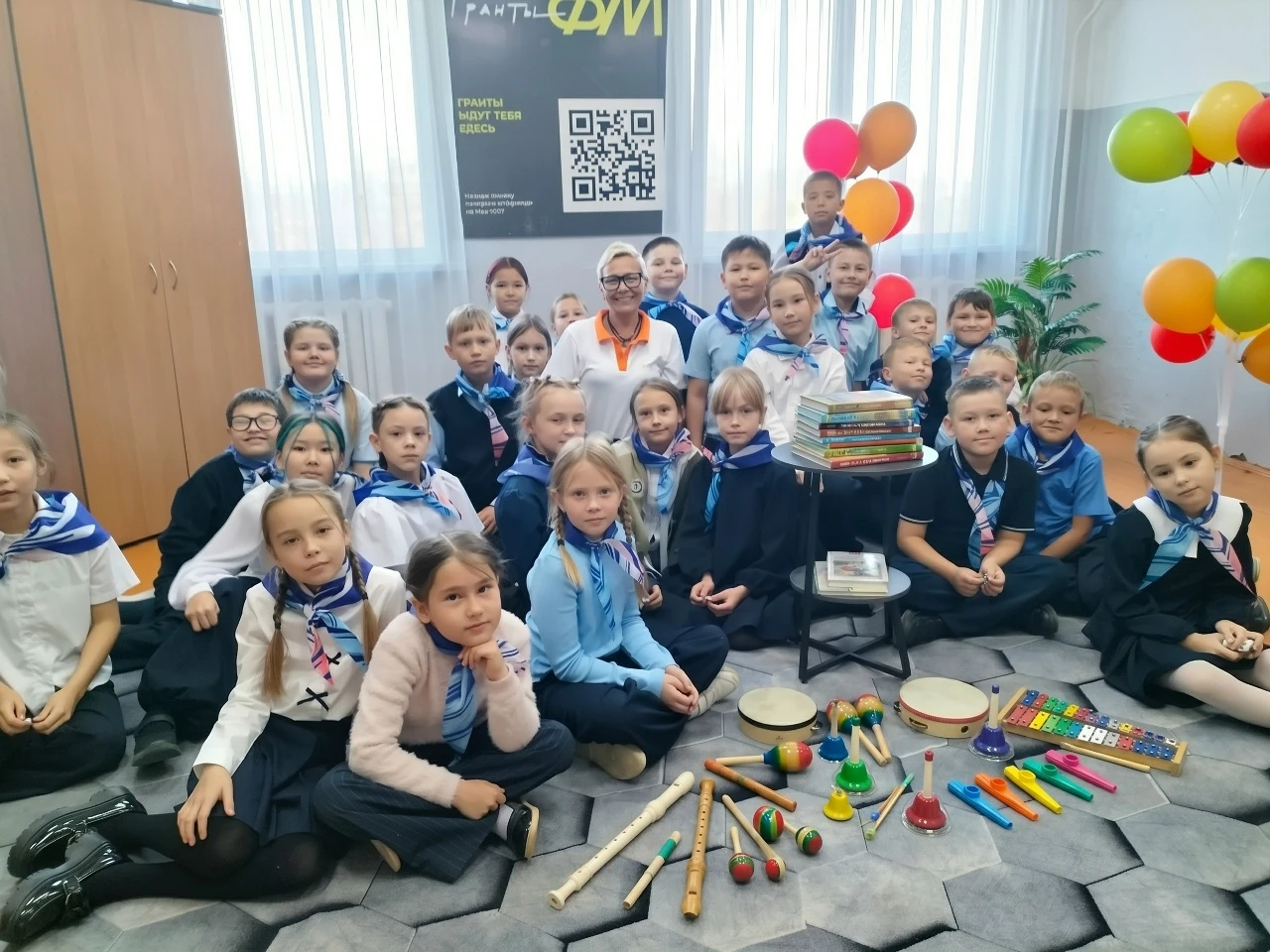 📖✨ В рамках Всероссийского дня чтения у наших «Орлят России» прошли громкие чтения - и...