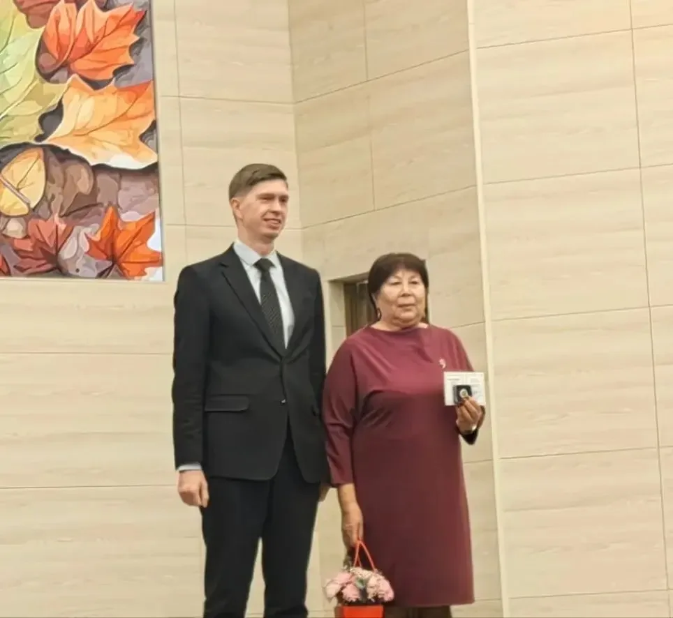 2 октября в актовом зале школы № 1 состоялось торжественное мероприятие, посвящённое Дн...