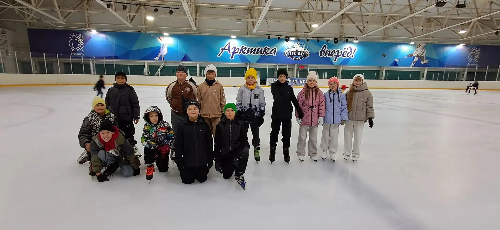 2 «А» и 4 «В» классы побывали в Ледовом дворце! ❄️⛸️