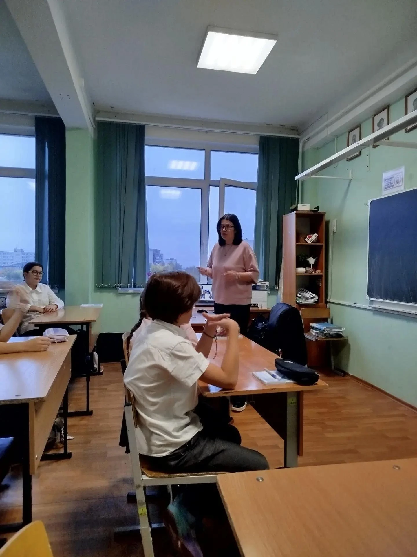 🎉 В гостях у ребят 5 «В» класса — психолог ЦППМСП Колпинского района Ольга Константино...