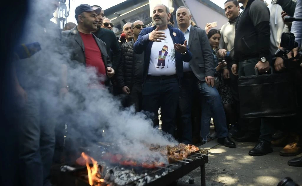 БЕСПЛАТНЫХ ШАШЛЫКОВ НЕ БЫВАЕТ
