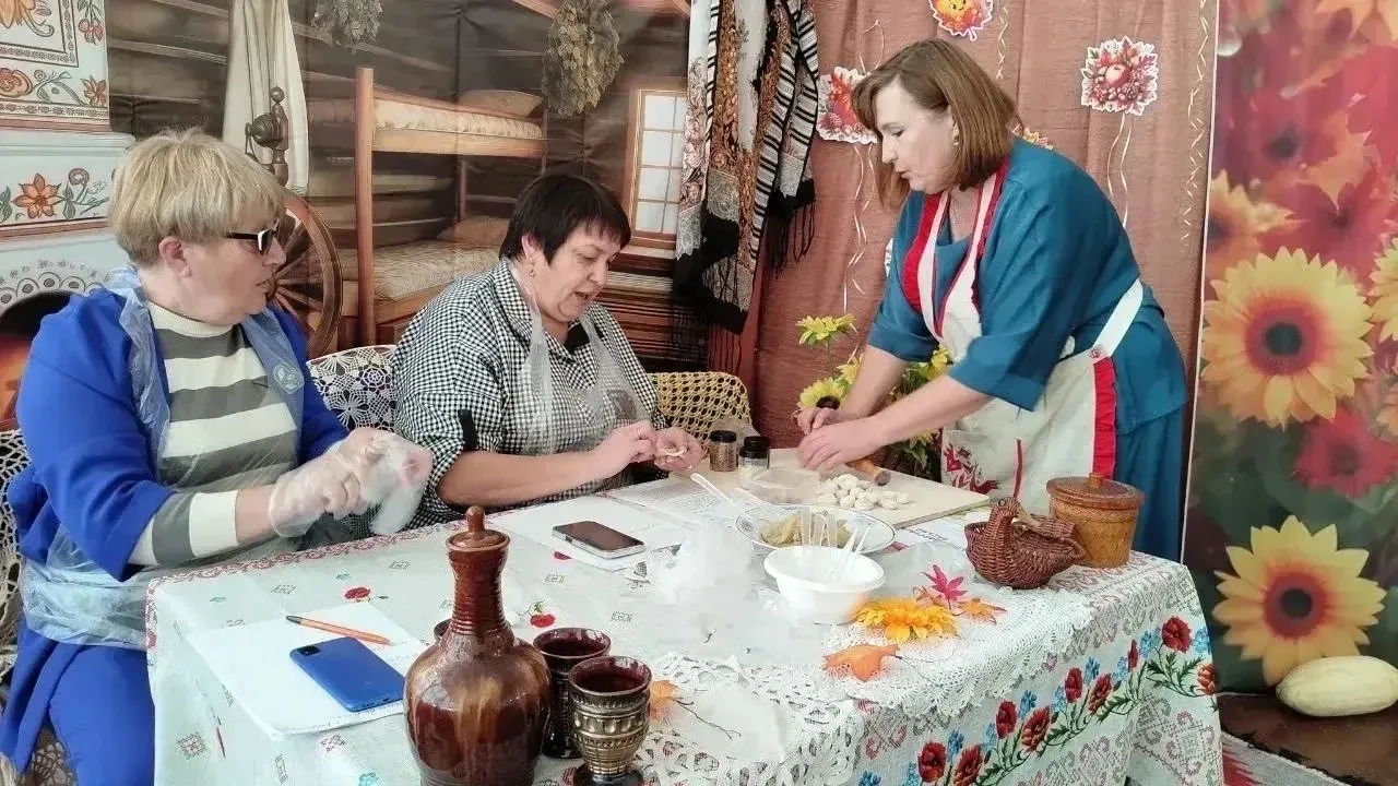 9 октября в поселке Ларьковка в пятый раз провели традиционный «капустник». На праздник...