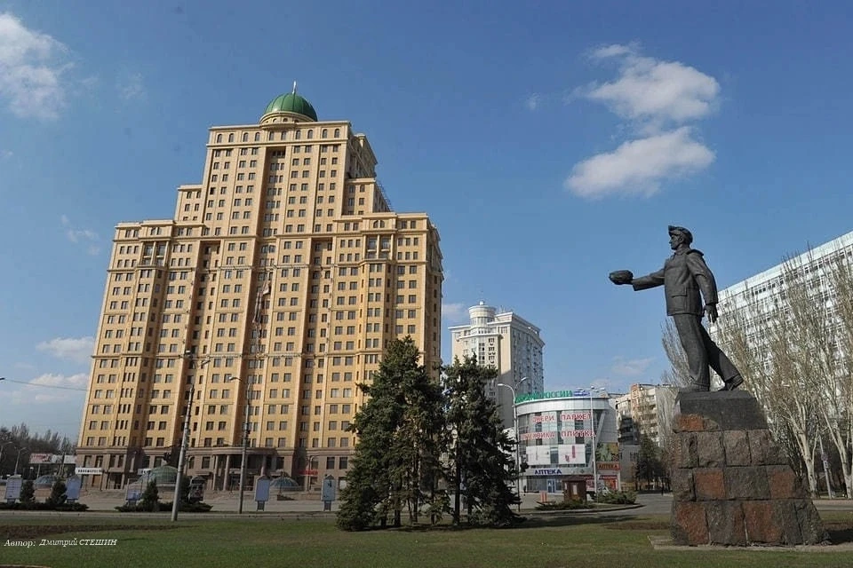«Наша задача - принять всех»: В ДНР запустили программу переселения жителей Славянско-К...