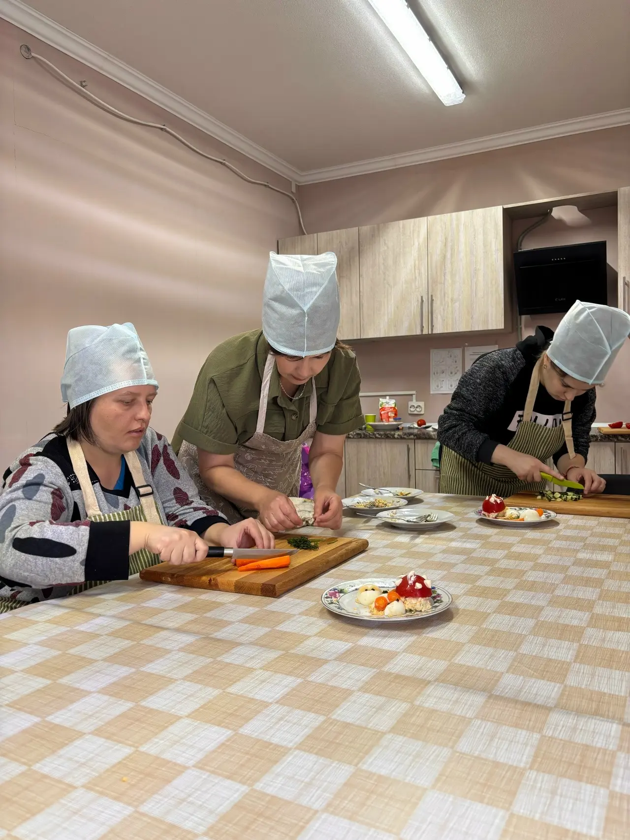 В программу обучения навыкам самостоятельного проживания, проводящейся в «Майкопском до...