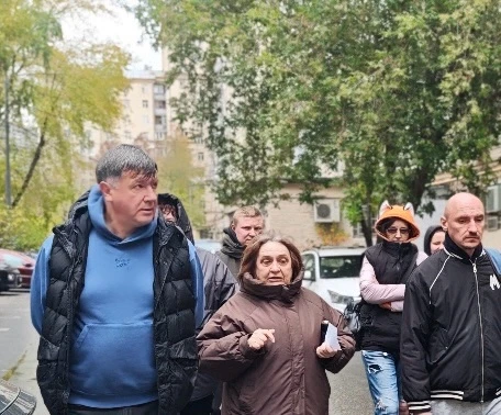 Субботний обход территории провел глава управы Павел Журавлев