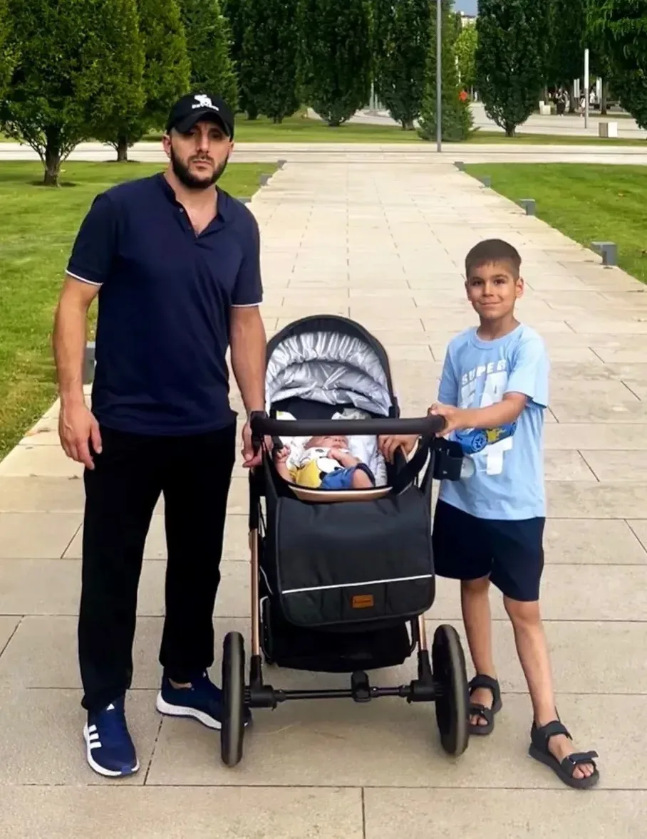 Моего папу зовут Сурат. Он настоящий мастер на все руки! По профессии папа — энергетик,...
