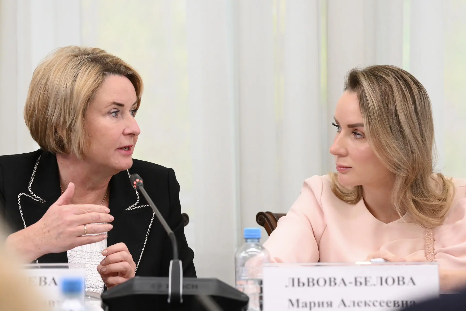 На заседании экспертного совета при уполномоченном по правам ребенка обсудили защиту пр...