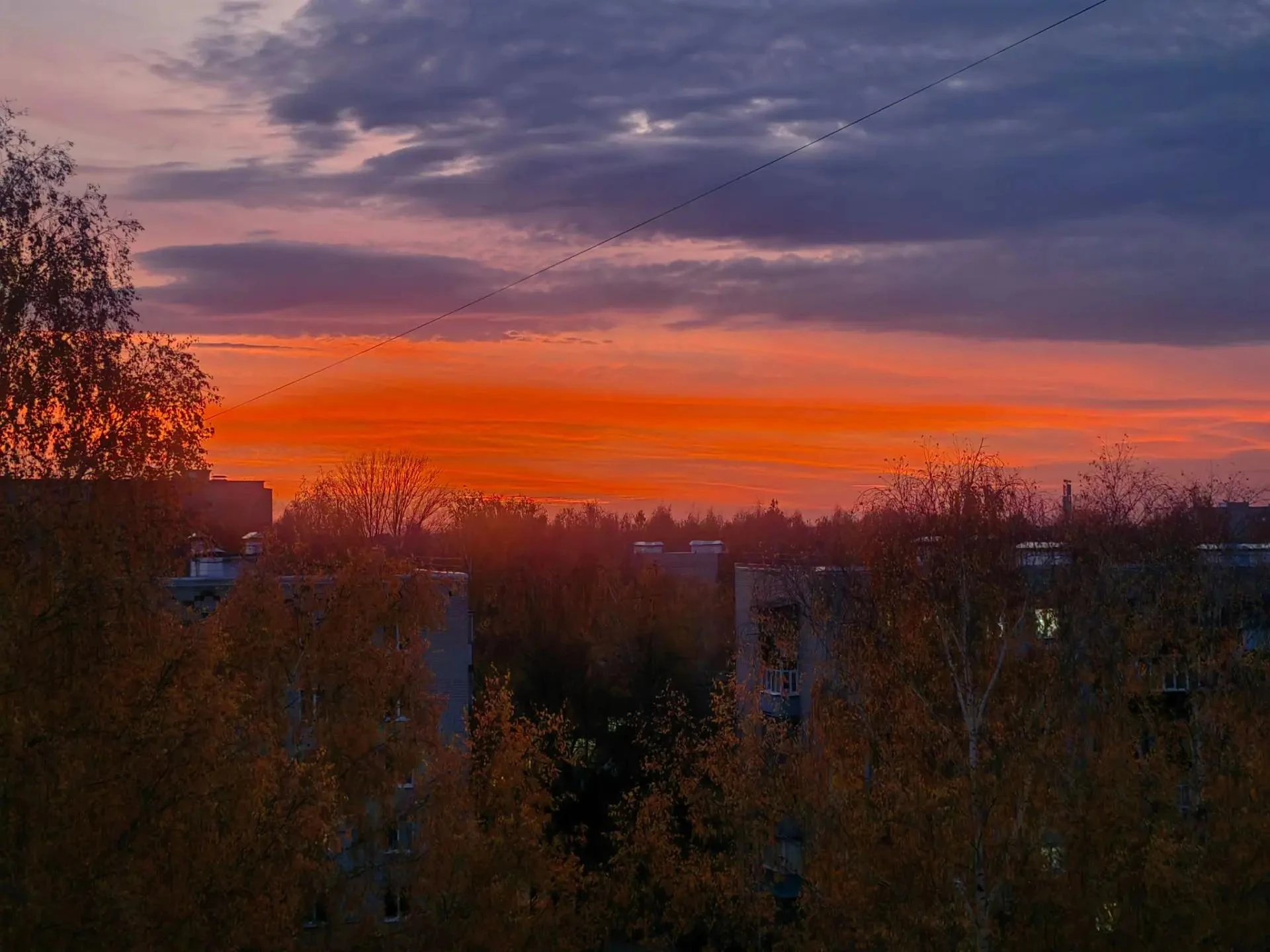 Не обязательно жить, Васильево, вот закат в Зеленодольске .😁