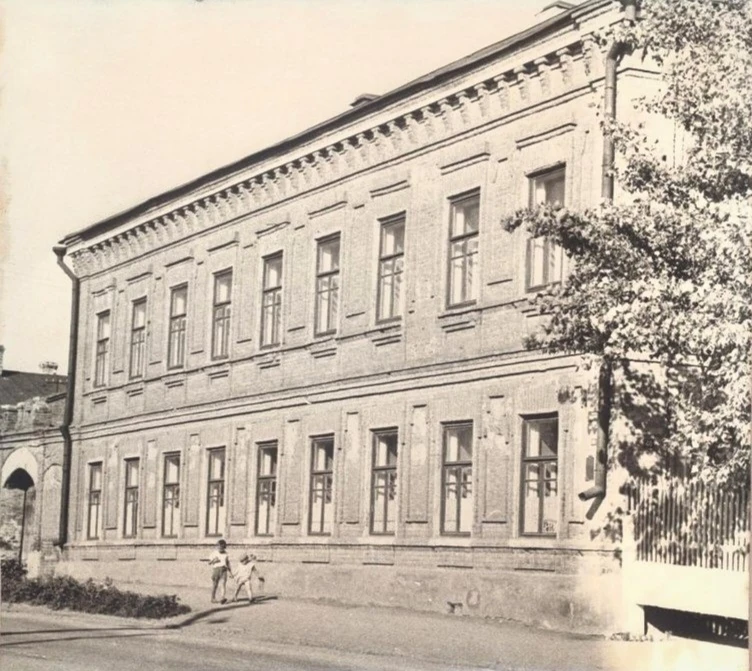 Здание рабфака в городе Сызрани, фото 1970-х гг.