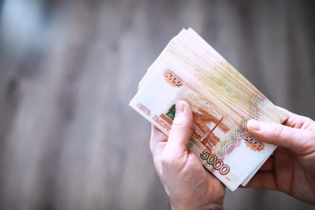 🚗 В Воронеже осудили бывшего директора автосалона за присвоение более 130 миллионов ру...