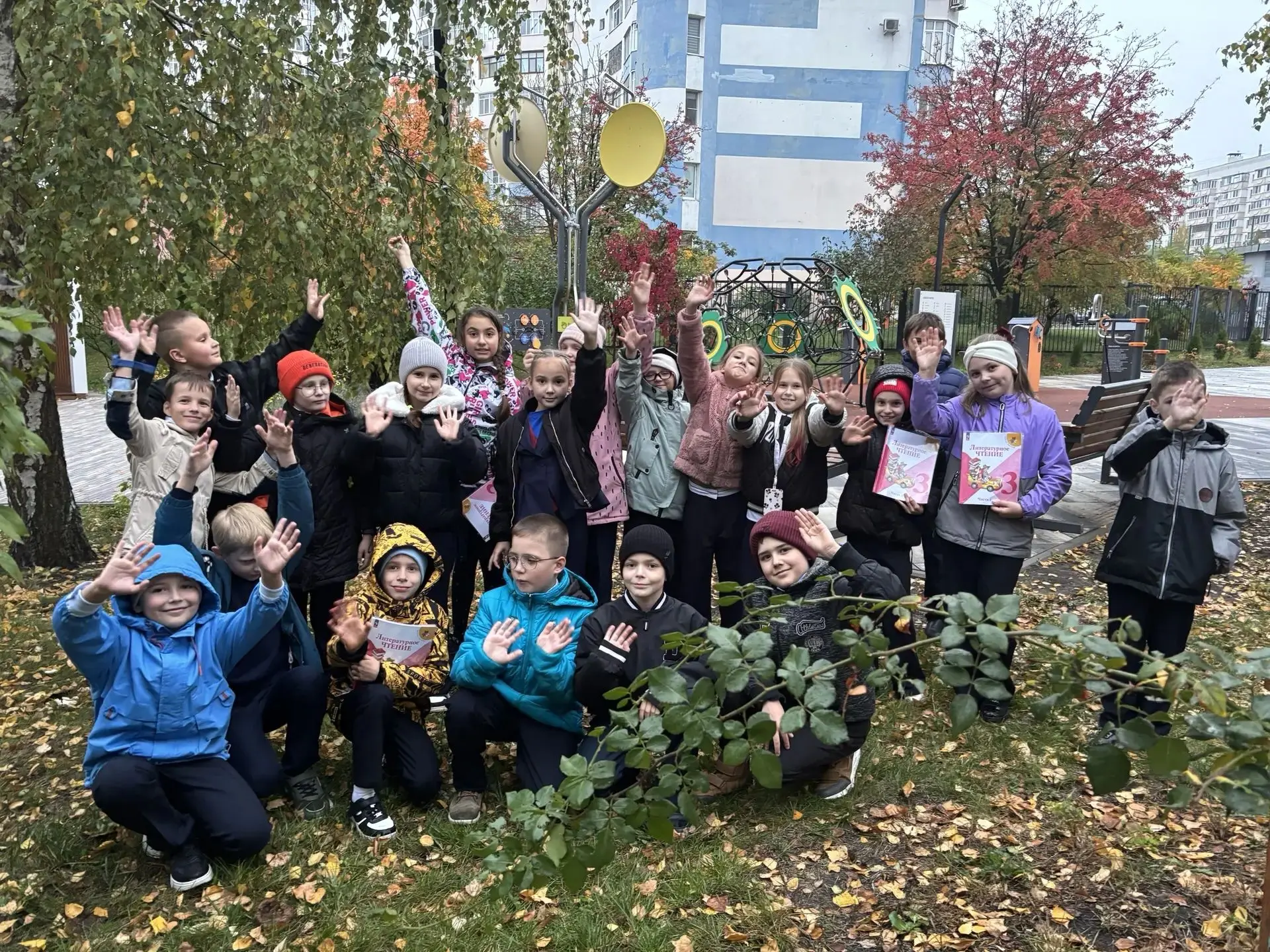 Поэзия под шёпот листвы🍂