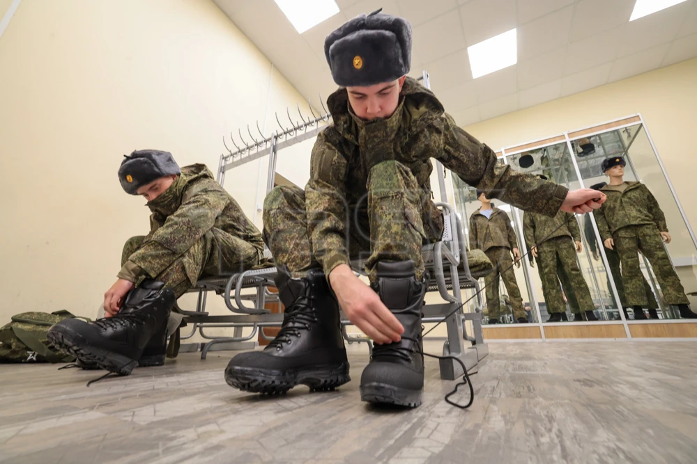 📸 Отправка призывников в воинские части в городах России