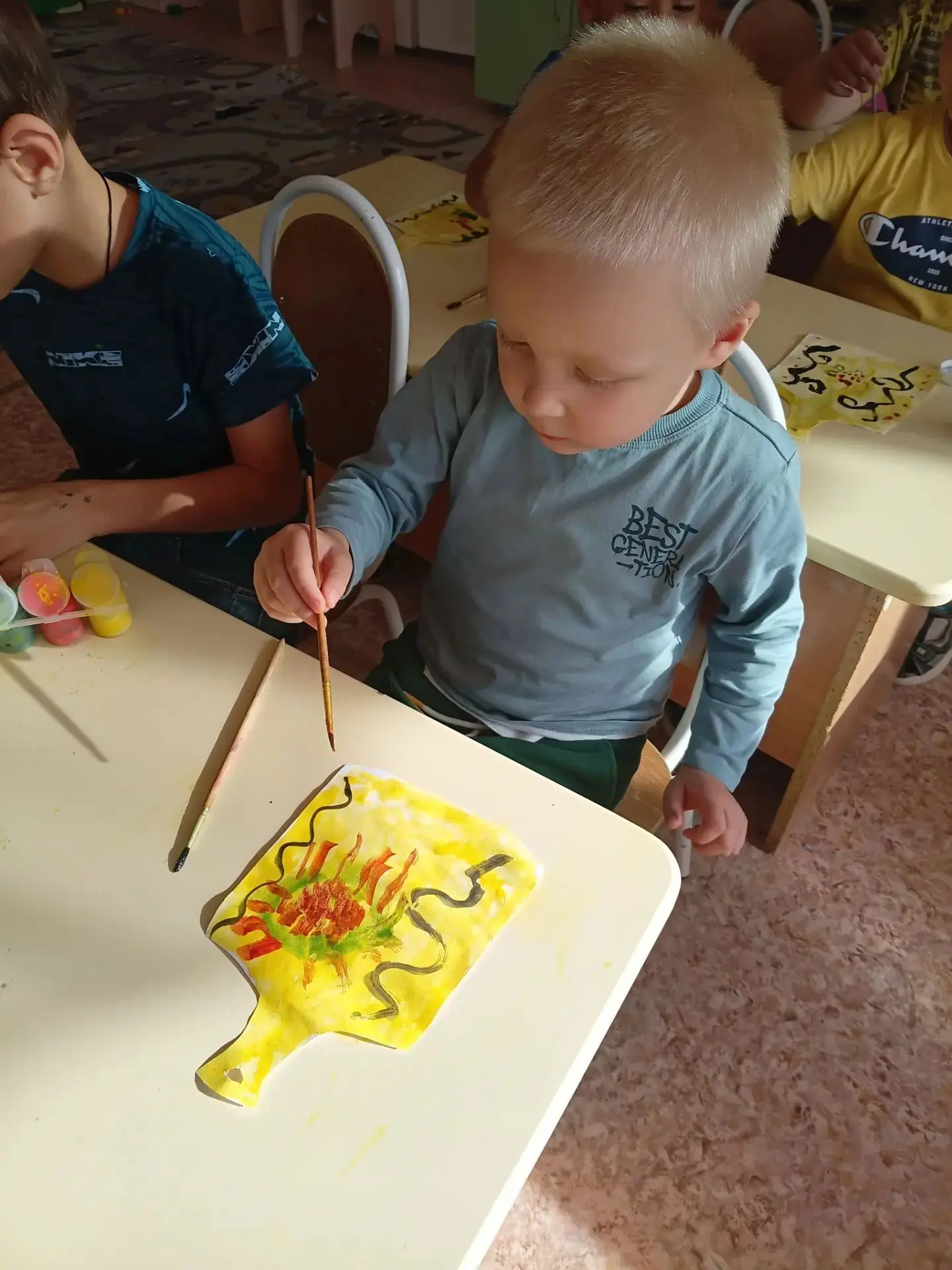 🍂🍁Сегодня у нас в мастерской царило настоящее золотое чудо — хохломская роспись! Мы р...
