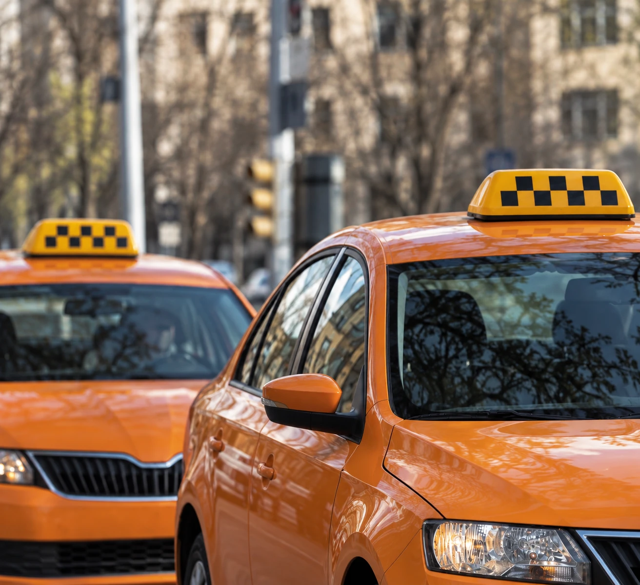 🚕 В Кировской области готовятся к запуску льготных поездок на такси для многодетных се...