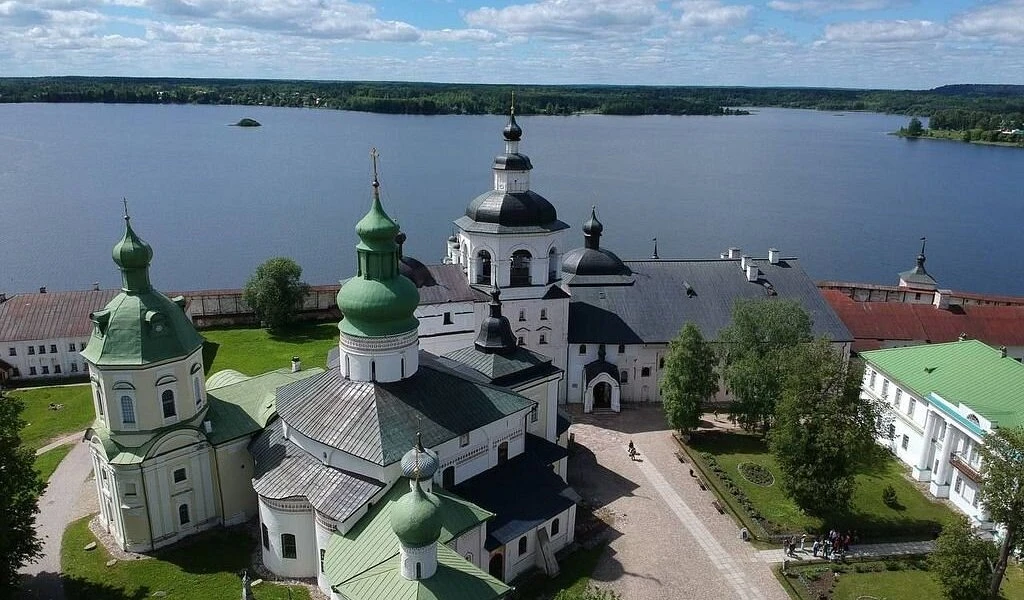 Кирилло-Белозерский монастырь: северная тишина за крепостными стенами