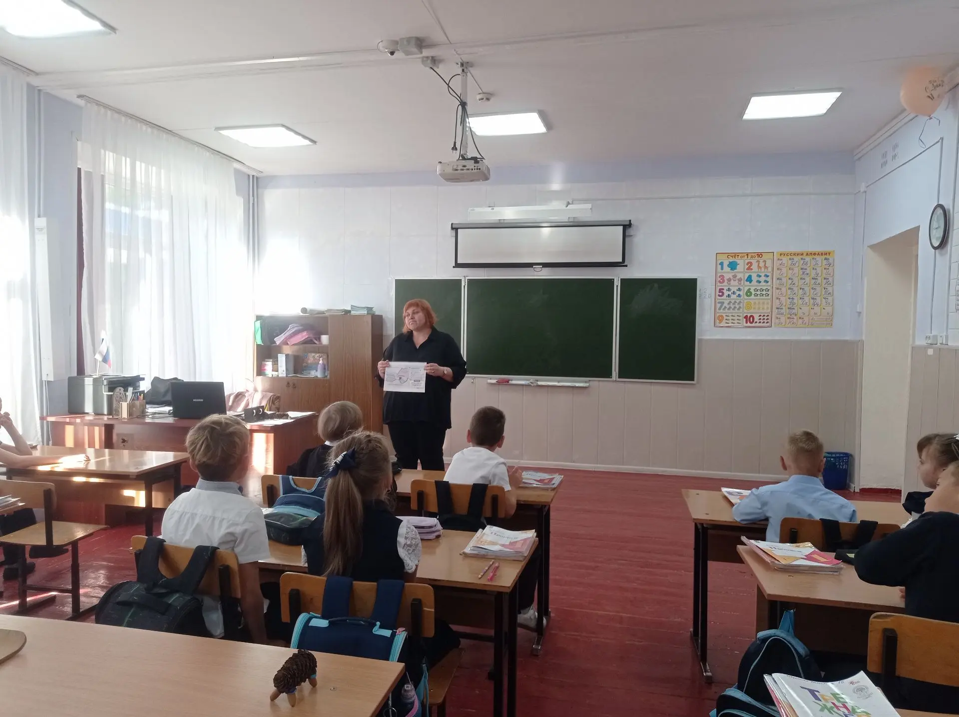 «Разговоры о важном» в МБОУ «Новотырышкинская СОШ»: подвиг и созидание