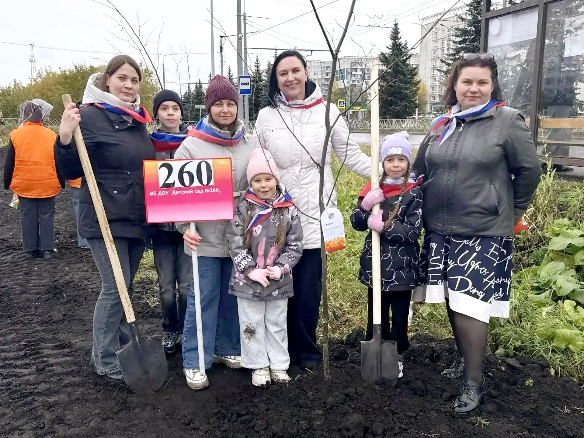В Новоильинском районе стало на одно прекрасное место больше — благодаря участию депута...