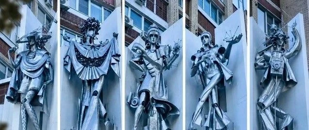 🔧 Студенты Губернаторского колледжа отреставрировали исторические фигуры в Балаково
