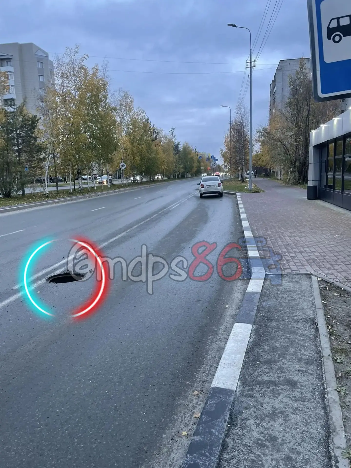 Грибоедова 1 остановка.