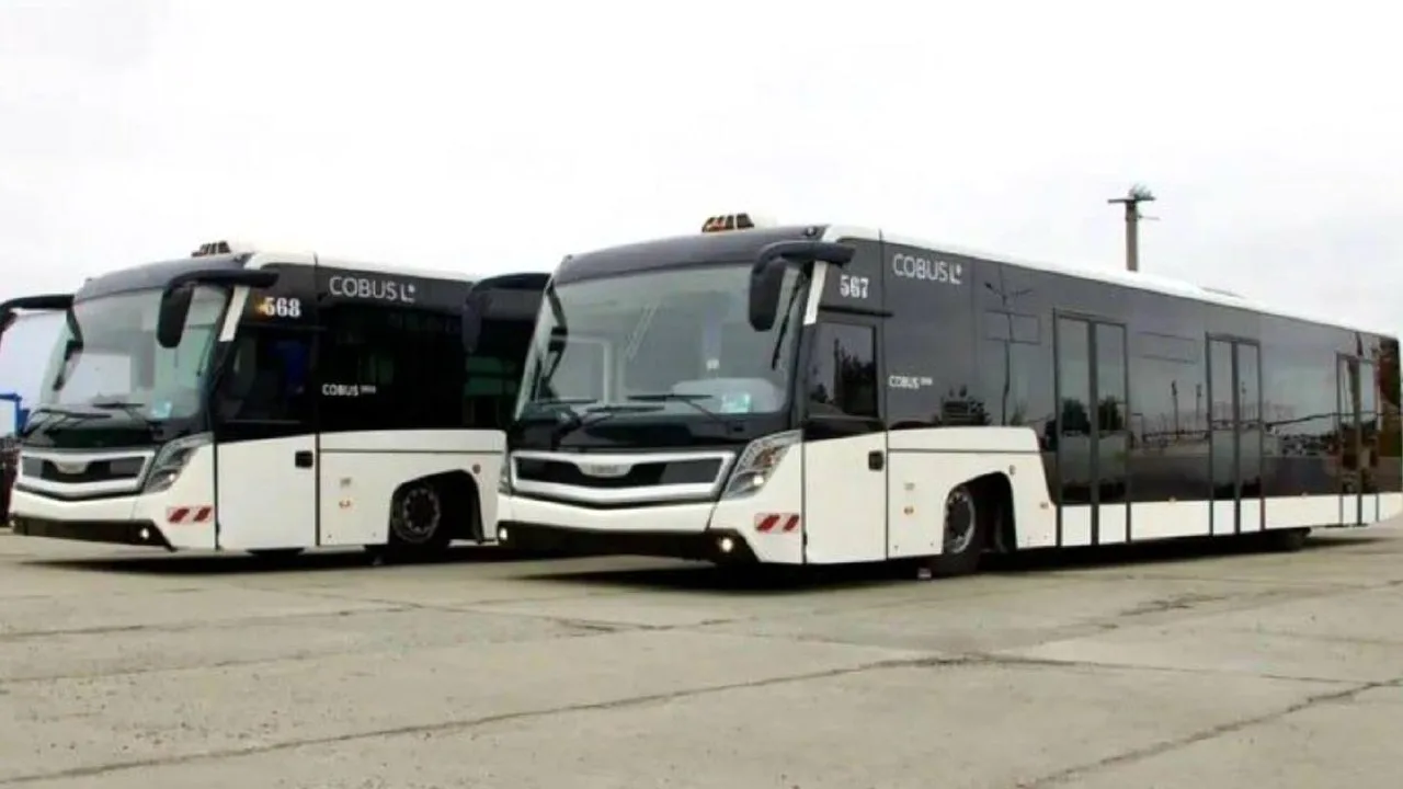 Новые перронные автобусы начали работу в аэропорту Сургута 🚍