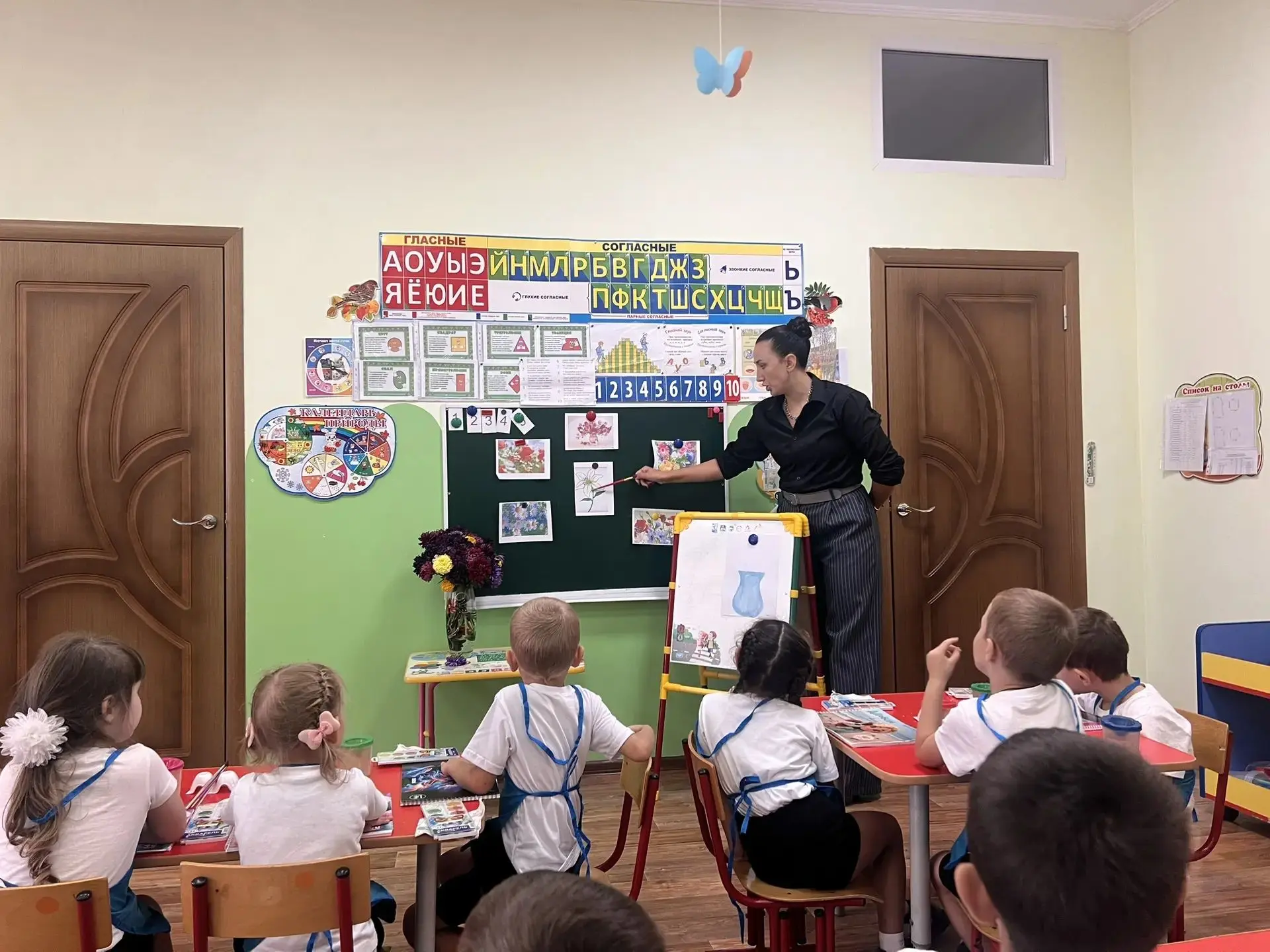 «Звёздочки» из старшей группы под руководством Татьяны Сергеевны Звягинцевой, превратил...