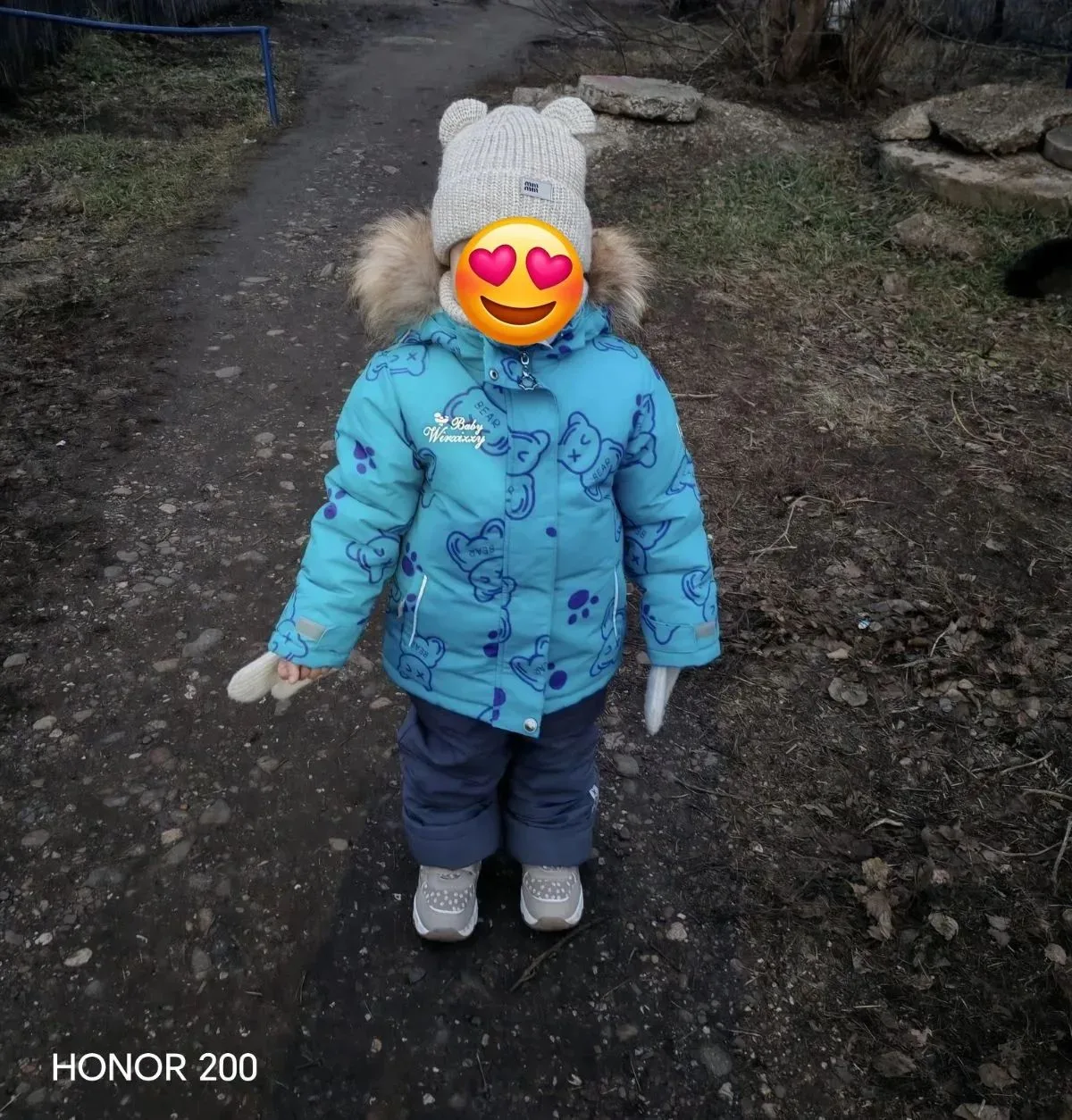 Зимний на девочку рост 98-104 цена 1000 р