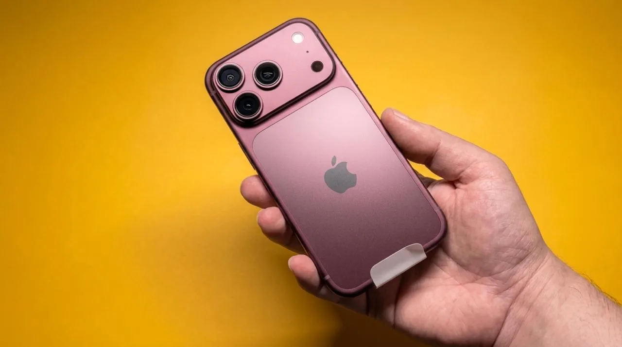 Эксперты назвали самый ужасный флагман с ШИМ. iPhone 18 Pro оказался намного хуже Andro...