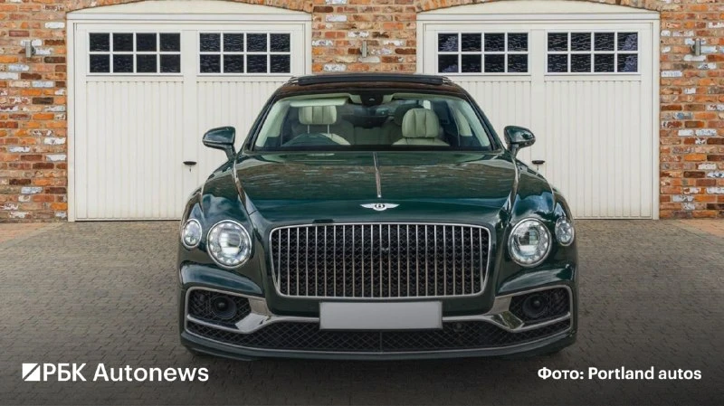 Британский автосалон выставил на продажу Bentley Flying Spur 2020 года выпуска, принадл...